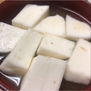 素朴！ふわふわはんぺんの味噌汁